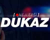 Muž s nožem v metru hrozil smrtí a vítězstvím Ruska. Záznam z jeho zadržení teď dostal cenu za nejlepší policejní video